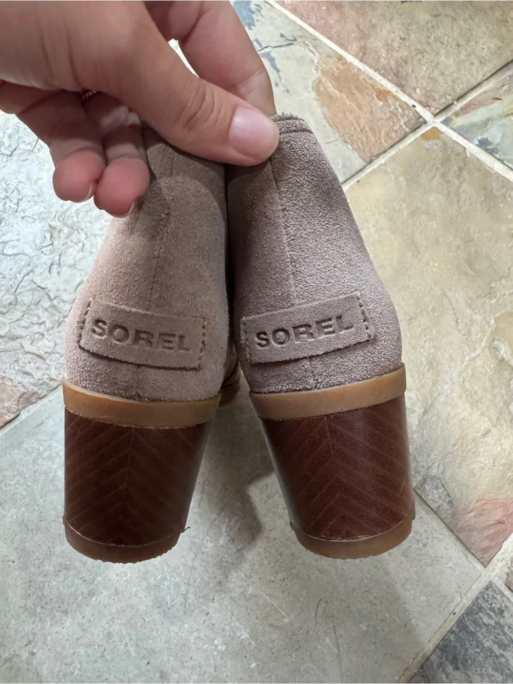SOREL Cate Cut-Out Waterproof Suede Booties Ash Brown Size 6.5 Pristine